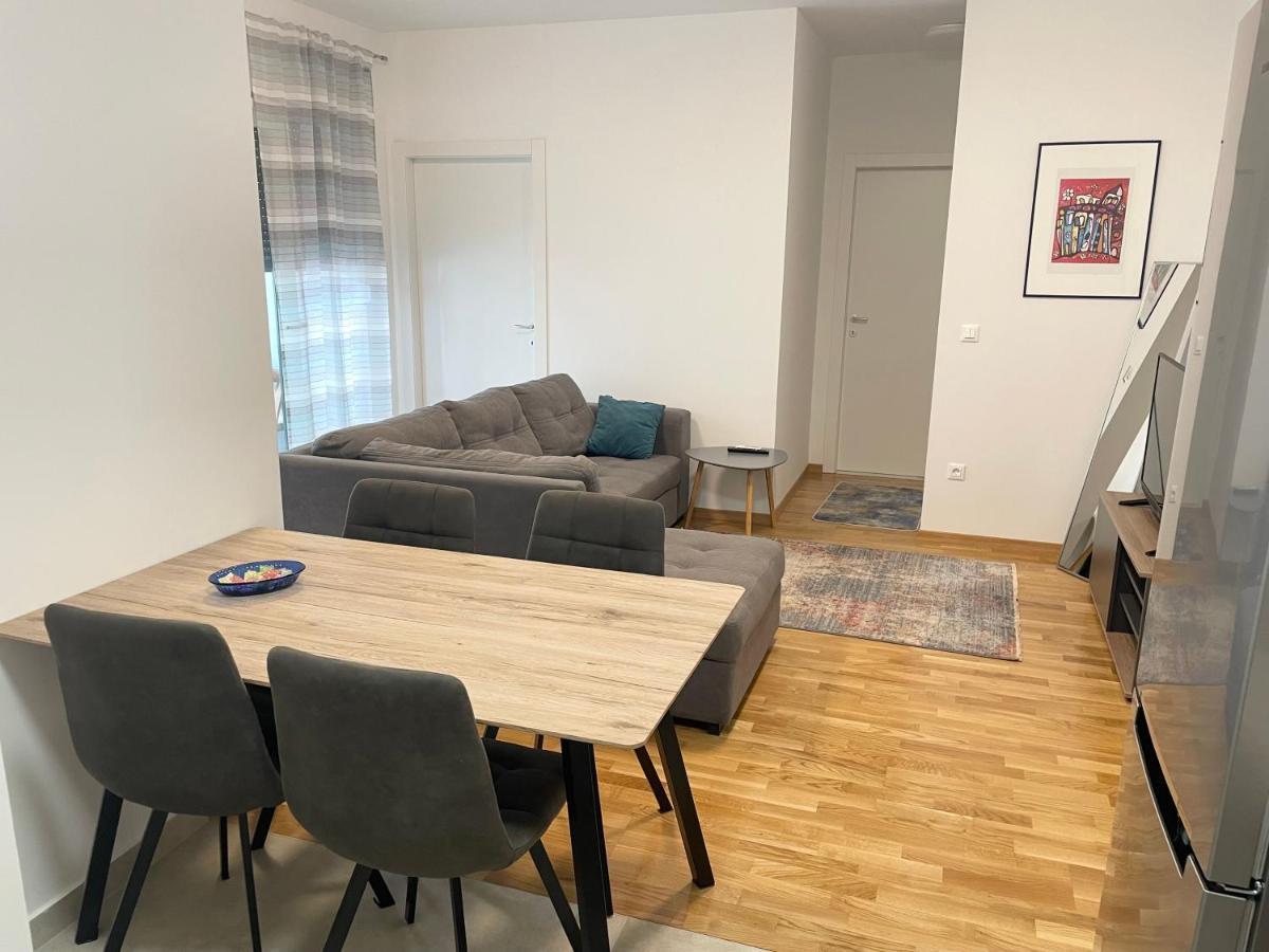 Apartment Diana Zara Parking Free Exterior photo